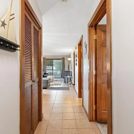 Spacious Modern Condo - 1St Floor - One Block To The Beach Myrtle Beach Exterior photo
