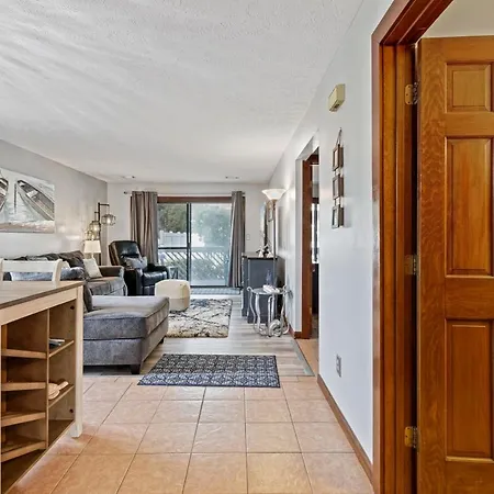 Spacious Modern Condo - 1St Floor - One Block To The Beach Myrtle Beach Exterior photo